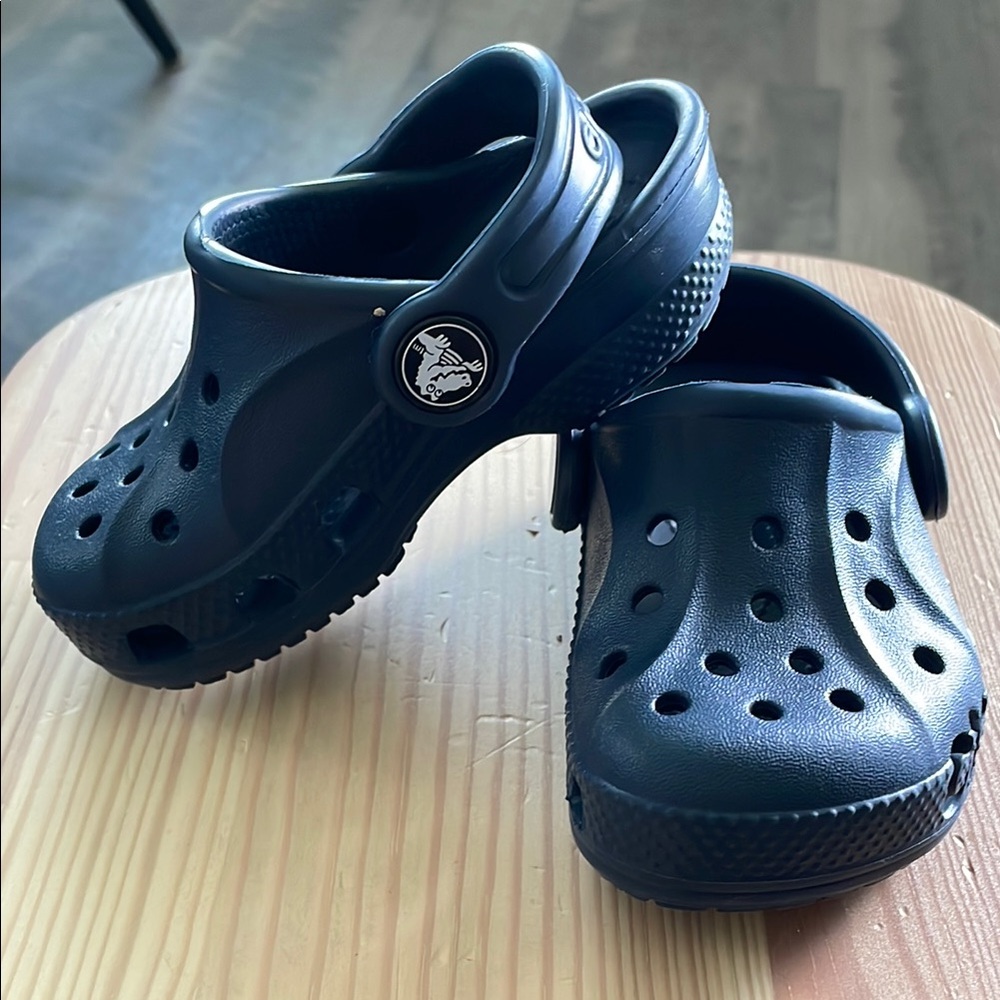 VGUC Crocs Toddler Infant Classic Clog -  Navy Blue Sz 5
